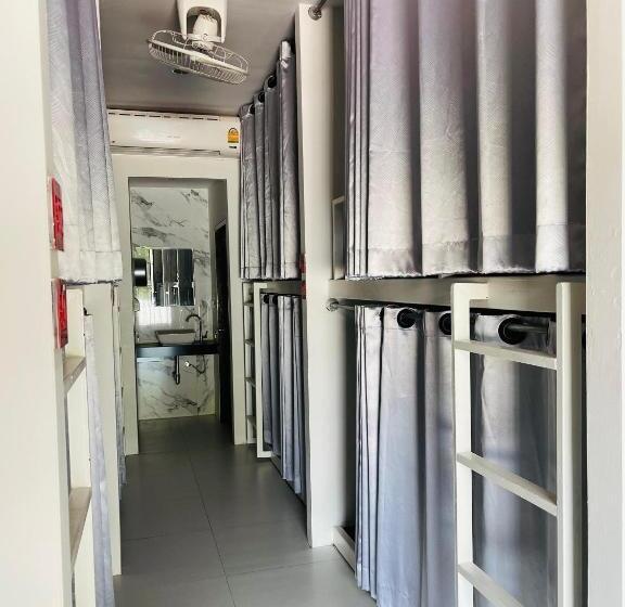 Отель Samui Beach Hostel