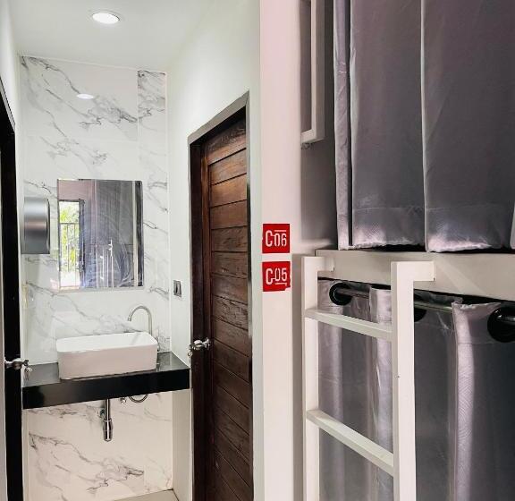 Отель Samui Beach Hostel