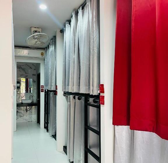 Отель Samui Beach Hostel