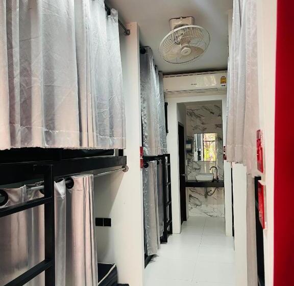 Отель Samui Beach Hostel