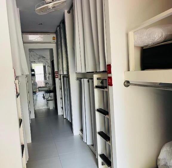 Отель Samui Beach Hostel