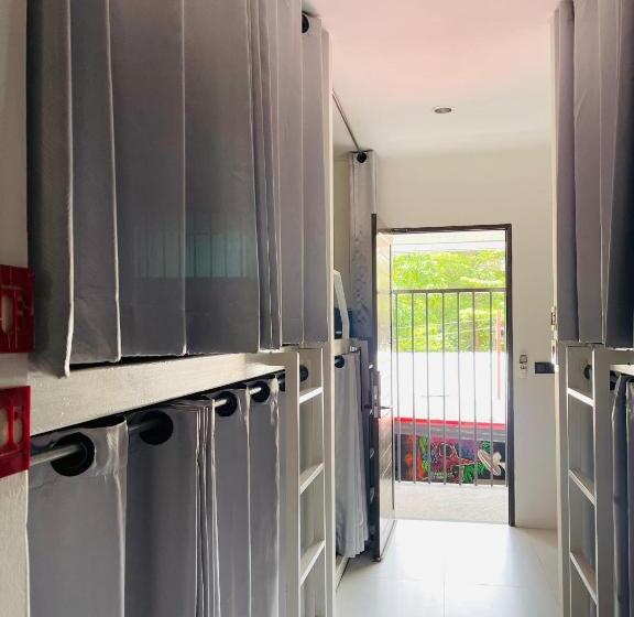 Отель Samui Beach Hostel