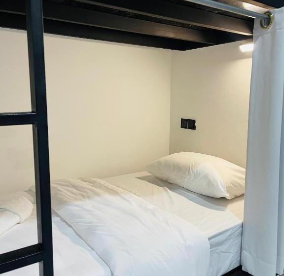 Отель Samui Beach Hostel