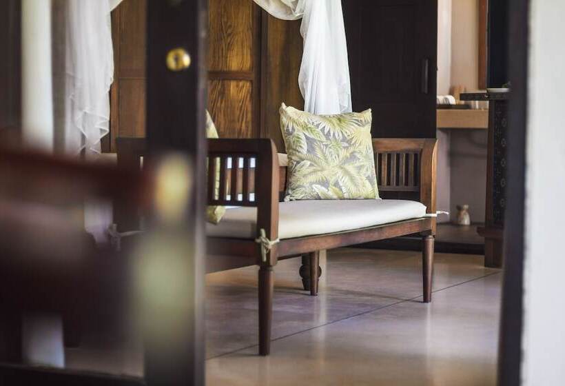 ホテル Saree Samui