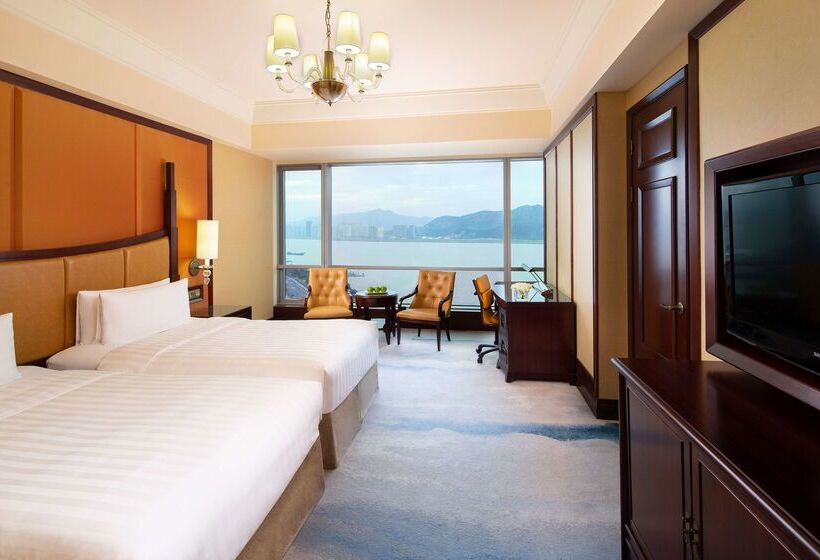 Hotel Shangri La Wenzhou A Panoramic View Of The River, Adjacent To Wenzhou International Convention And E