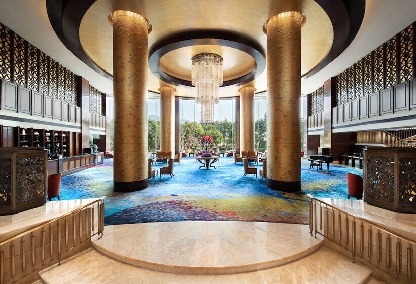 Hotel Shangri La Wenzhou A Panoramic View Of The River, Adjacent To Wenzhou International Convention And E