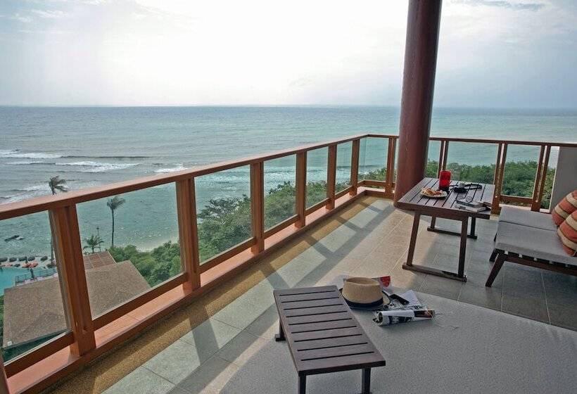 호텔 Shasa Resort   Luxury Beachfront Suites