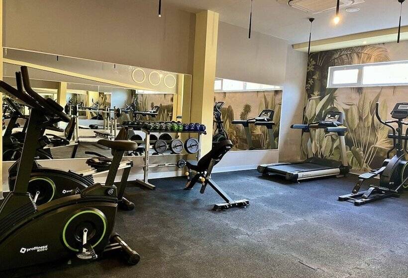 Отель Side Story Resort & Spa