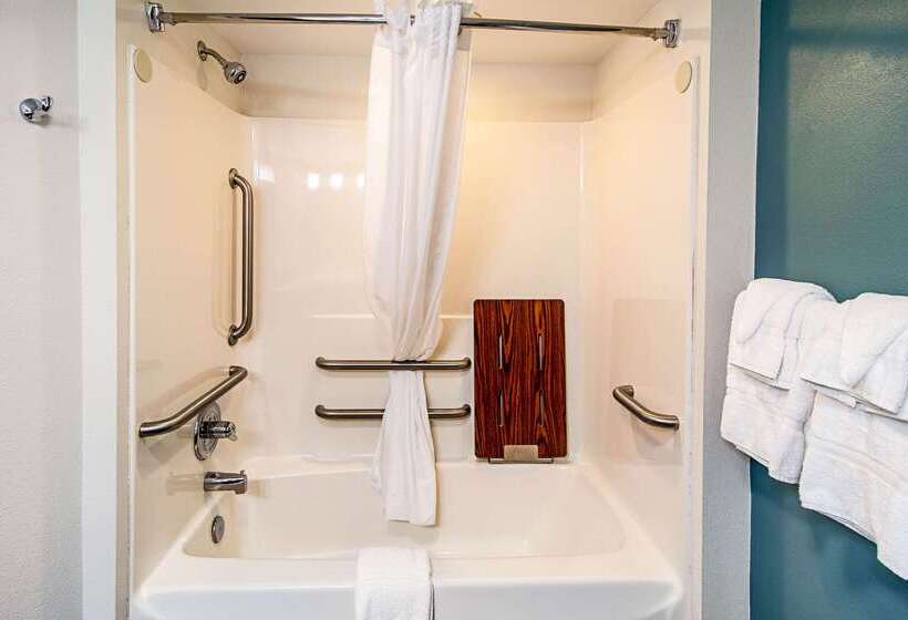 Отель Sleep Inn & Suites Rehoboth Beach