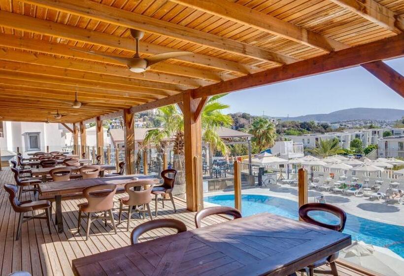 Smart Holiday Hotel & Suites - All Inclusive