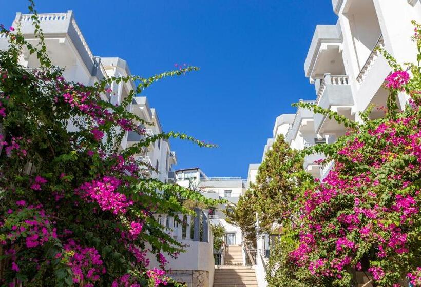 Smart Holiday Hotel & Suites - All Inclusive