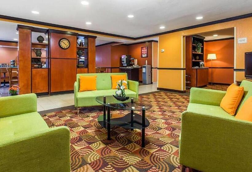 בית מלון כפרי Studios & Suites 4 Less Charlotte