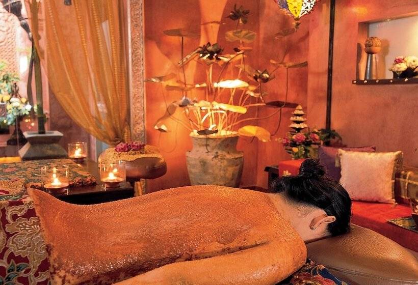 Отель The Baray Villa By Sawasdee Village