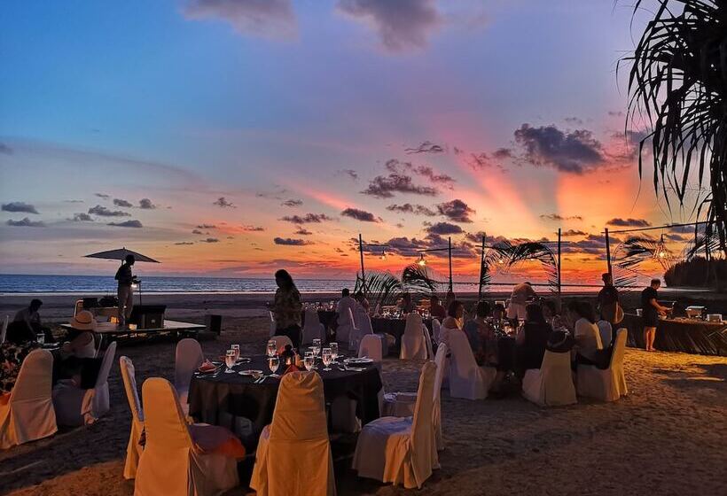 酒店 The Grand Southsea Khaolak Beach Resort