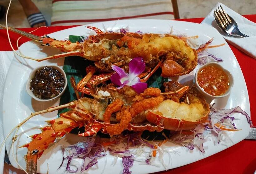 酒店 The Grand Southsea Khaolak Beach Resort