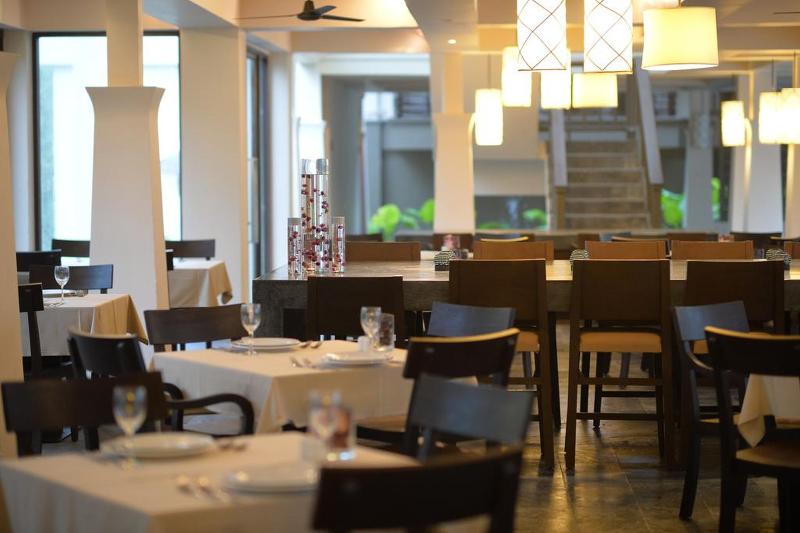 酒店 The Grand Southsea Khaolak Beach Resort