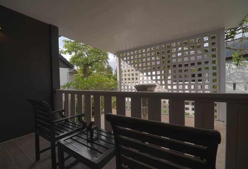 Отель The Splash Koh Chang