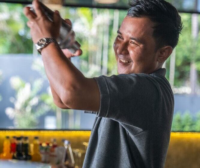 Отель The Splash Koh Chang