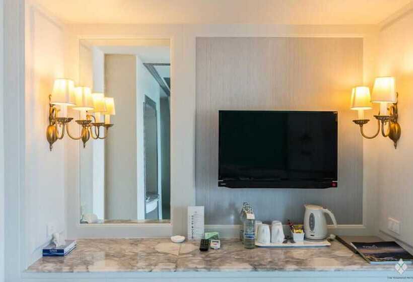 ホテル The Verandah   Sha Extra Plus