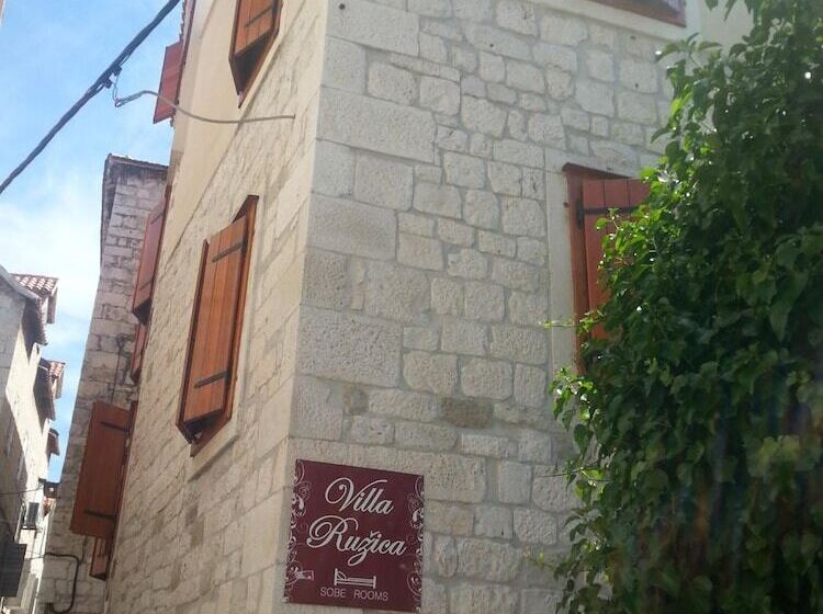 בית מלון כפרי Villa Ruzica