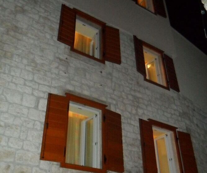 בית מלון כפרי Villa Ruzica