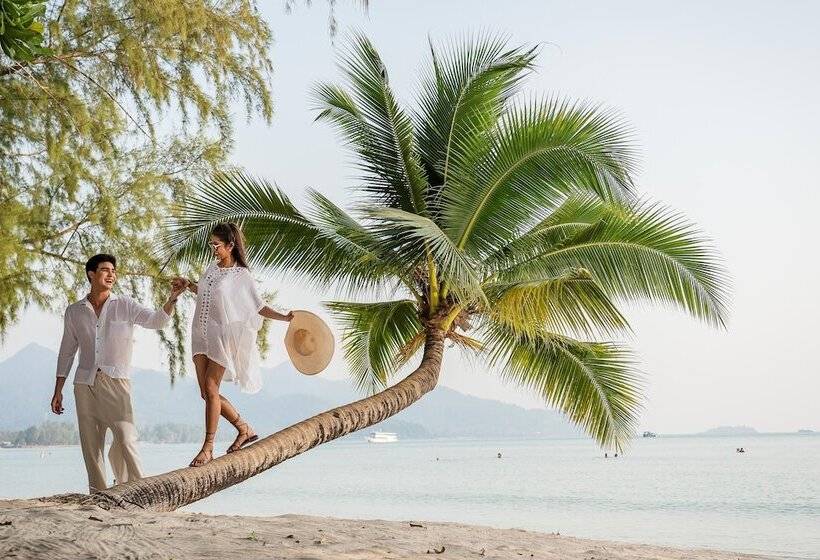 Koh Chang Paradise Resort & Spa