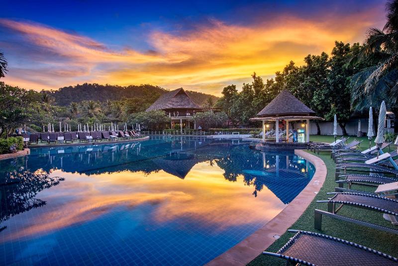 Chada Lanta Beach Resort   Sha Extra Plus