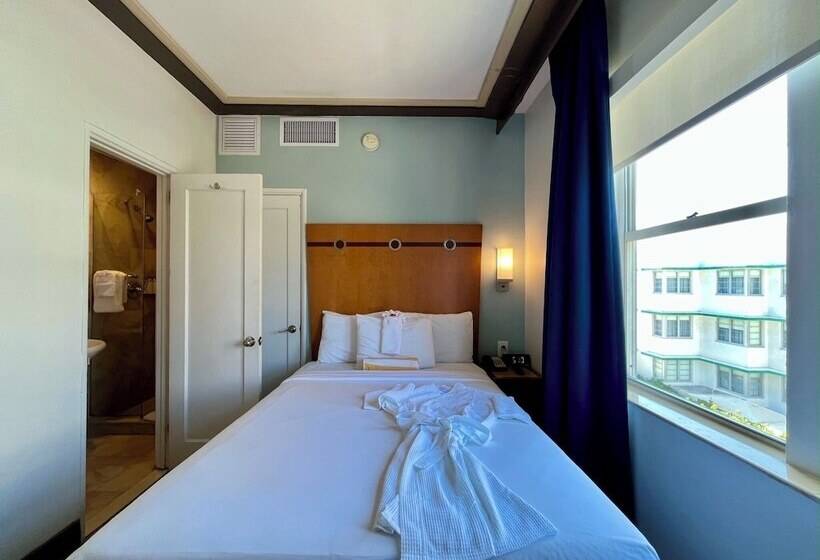 Majestic Hotel South Beach