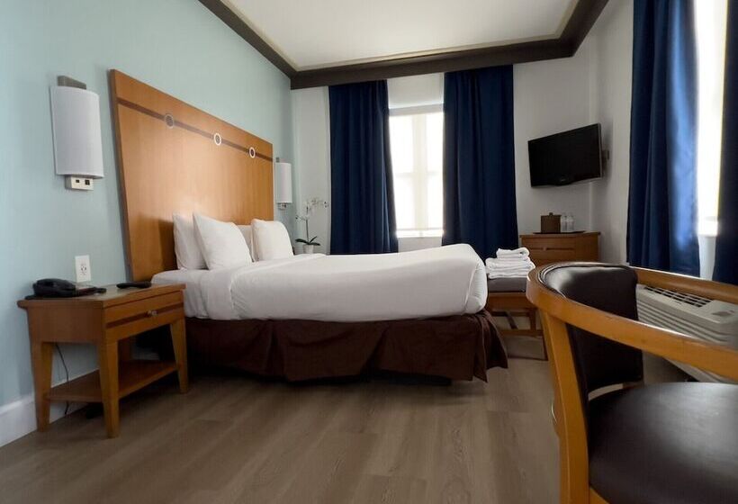 Majestic Hotel South Beach