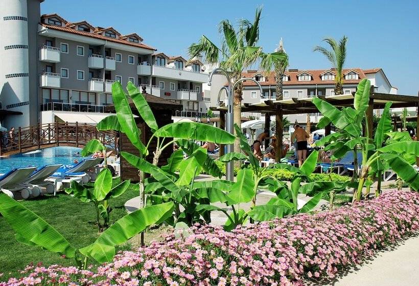 Monachus Hotel & Spa All Inclusive