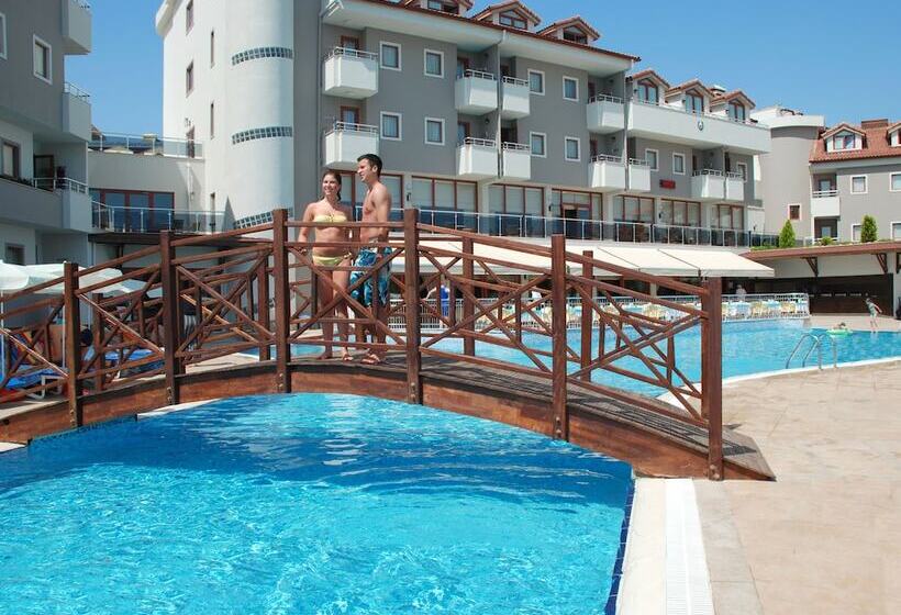 Monachus Hotel & Spa All Inclusive