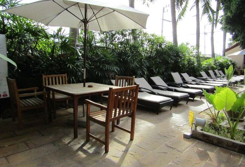 Nova Park Hotel Pattaya