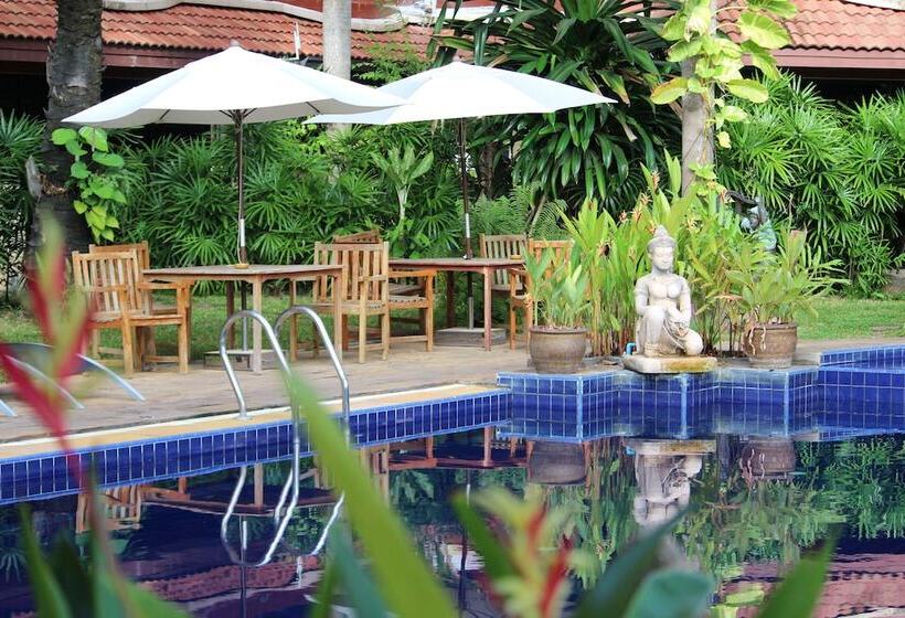 Nova Park Hotel Pattaya