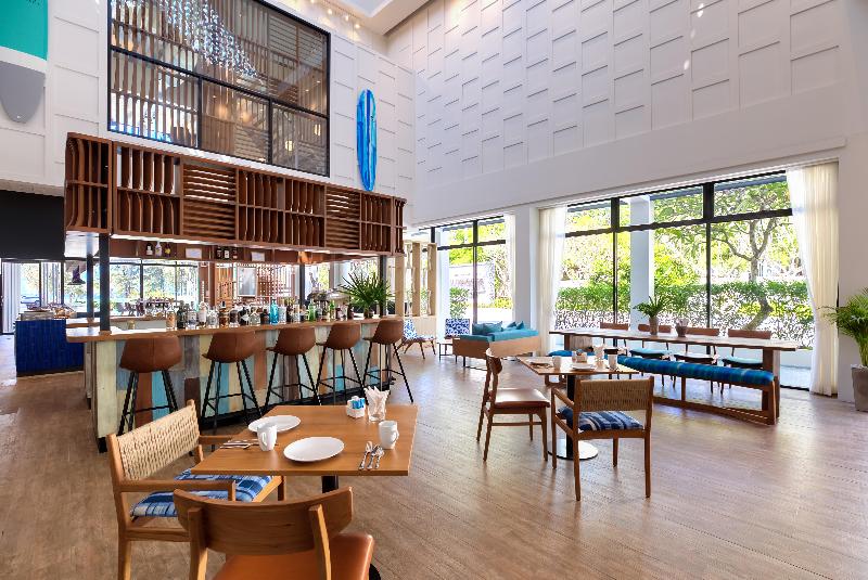 Outrigger Surin Beach Resort Sha Extra Plus