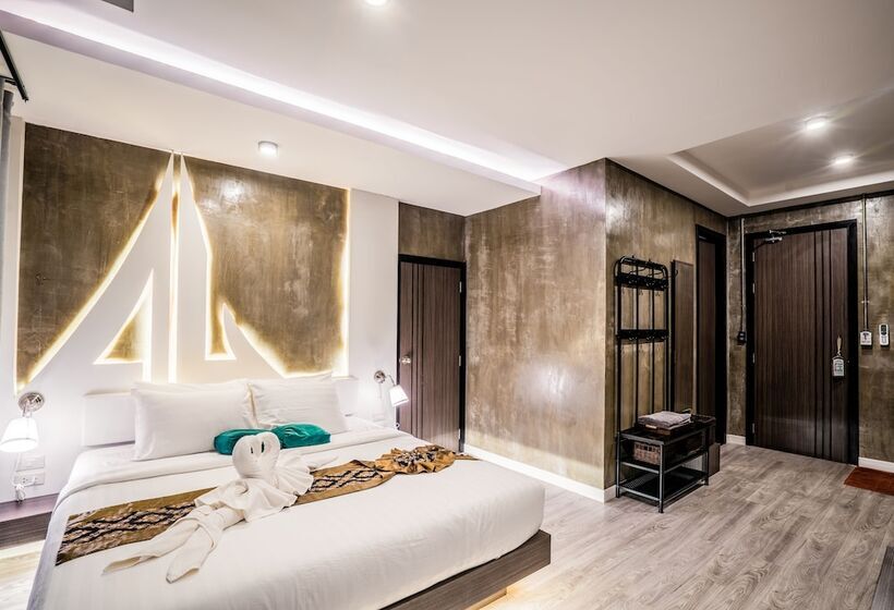 Phi Phi Andaman Legacy Resort