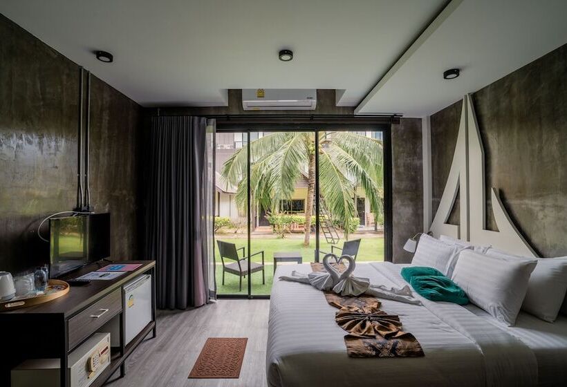 Phi Phi Andaman Legacy Resort