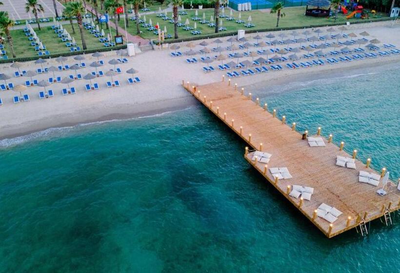 Radisson Blu Resort & Spa Cesme