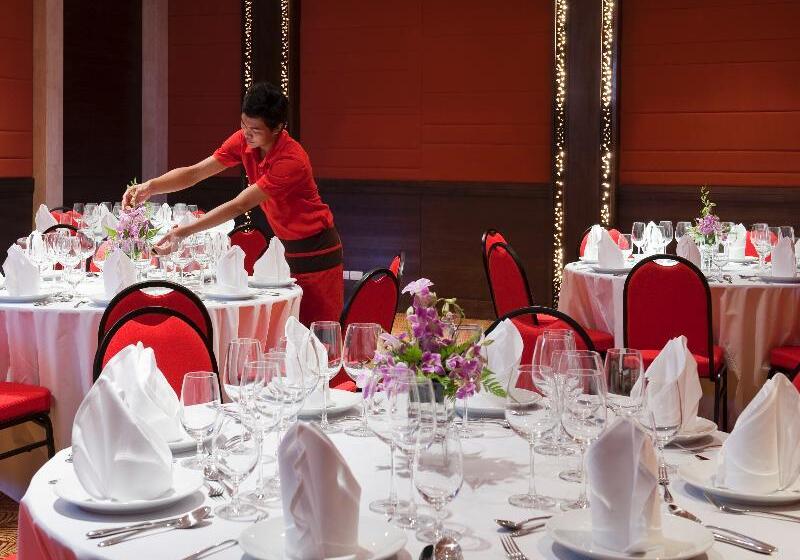 Radisson Resort And Suites Phuket