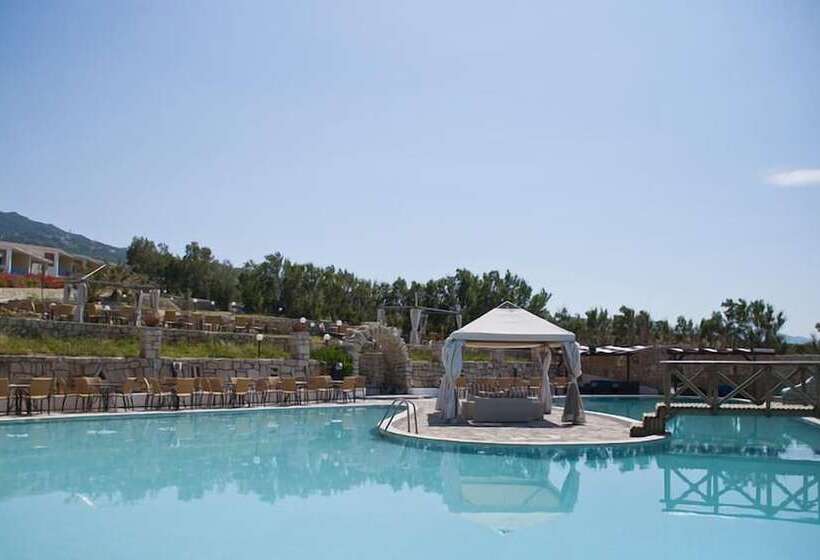 منتجع Lassion Golden Bay