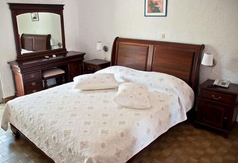 منتجع Lassion Golden Bay