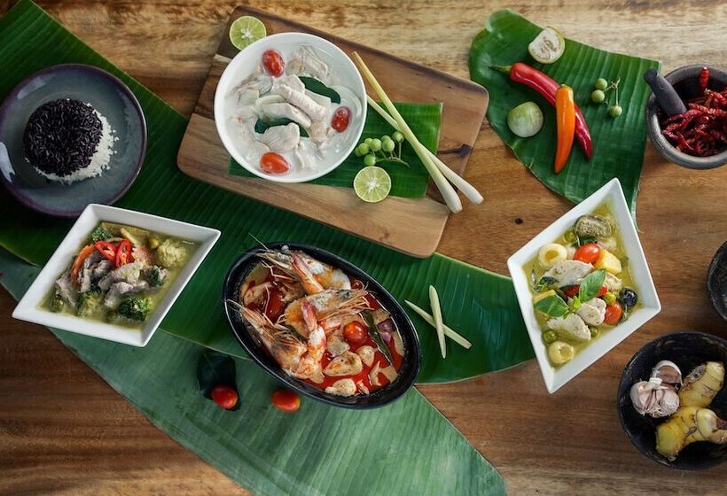 Sandalwood Luxury Villa Resort