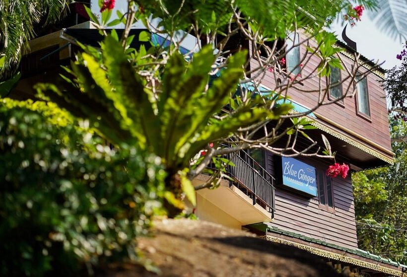 Sandalwood Luxury Villa Resort