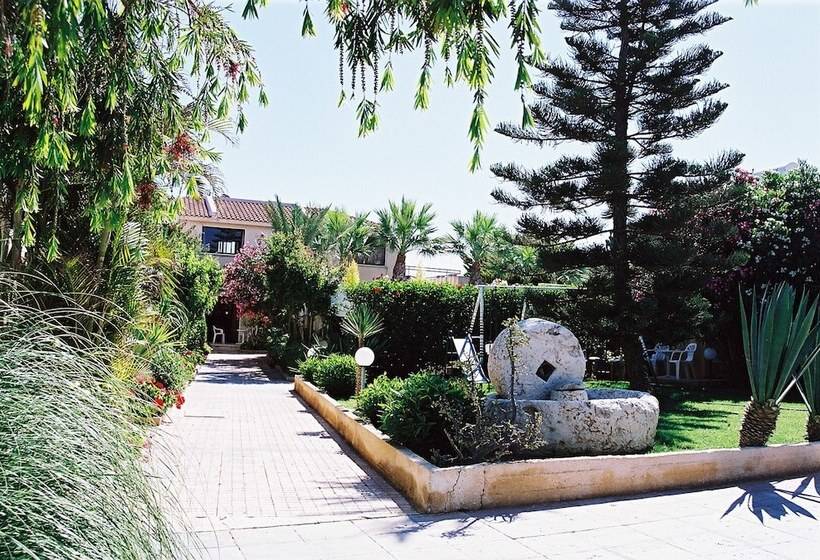 Tavros Hotel Apartments