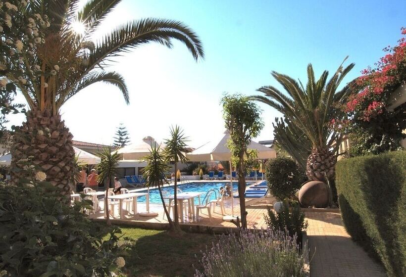 Tavros Hotel Apartments