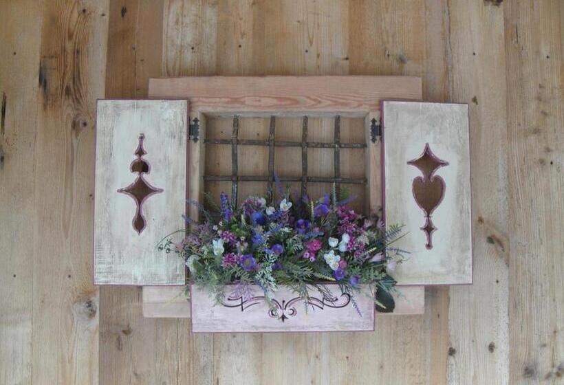 旅馆 Garni Meublè La Baita