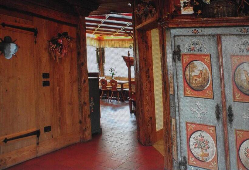 旅馆 Garni Meublè La Baita