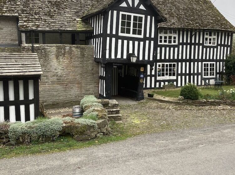 Glamping At The Homestead   Ensuite Bell Tent