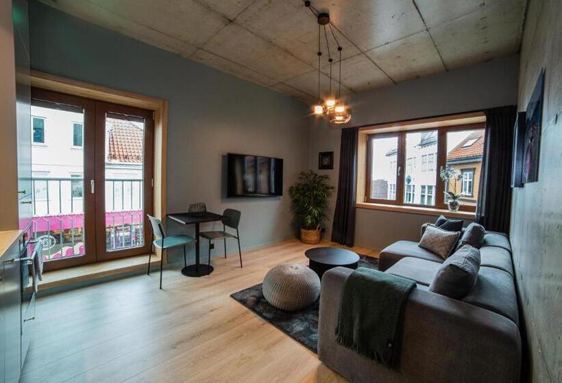 Home Again Apartments Kirkegata