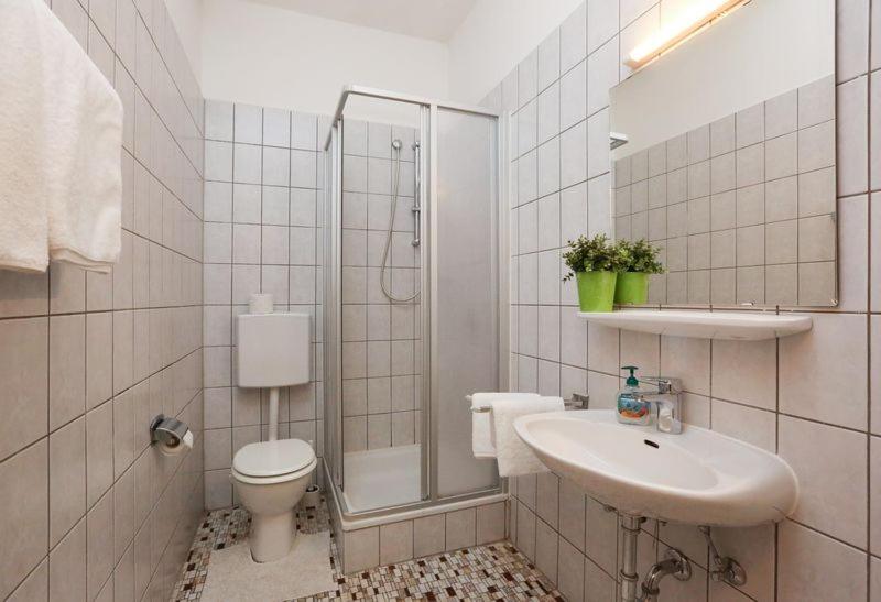 ホテル Backerwirt   Wohnen Und Schlafen