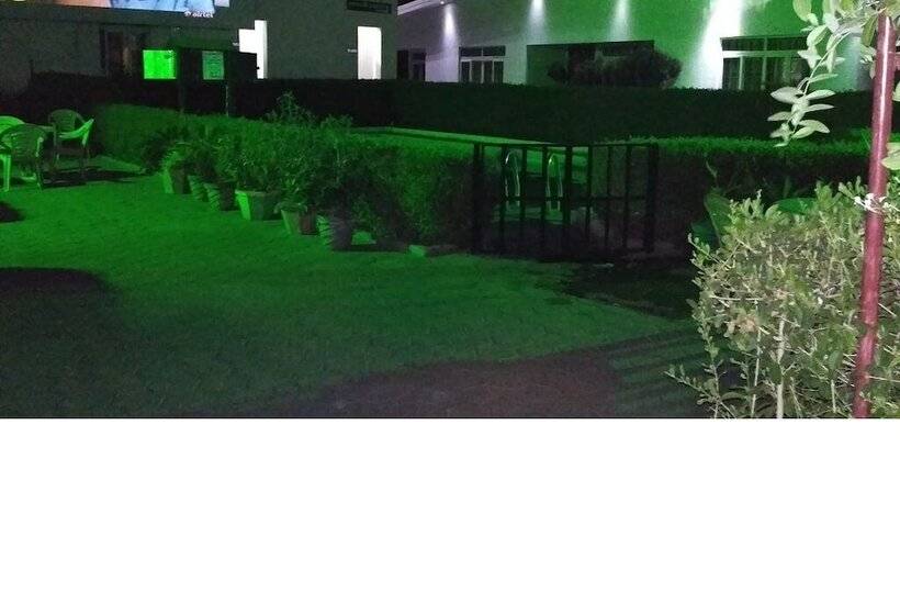 호텔 Coastal Residency